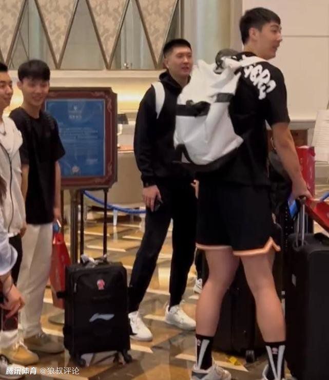 上一页12345.多名医生“诊断”贾斯汀·比伯健康受损_海外_ 消息 首页 新闻 视频 大片 影库 CCTV6 VIP影院 搜索 电影 星闻 独家 更多 专题 图片 视频 滚动 首页 新闻 大片 影库 CCTV6 VIP影院 客户端 电影网>新闻>明星资讯 状况堪忧？