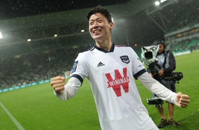 《长津湖》稳居亚军，日票房收1125万，累计票房截至发稿达55.11亿。